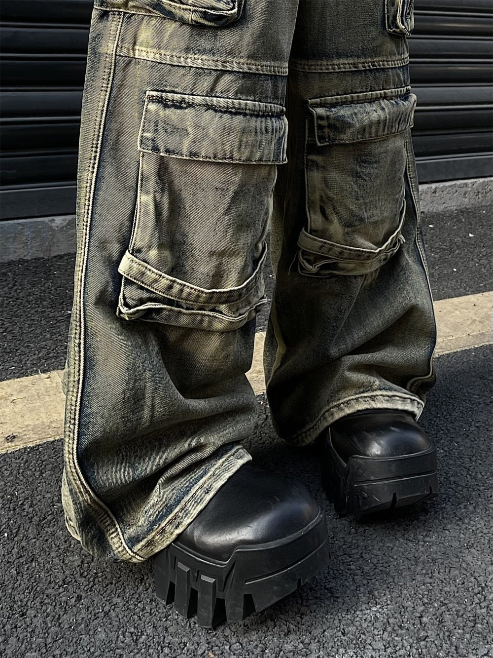 Retro Pocket Wide Leg Jeans