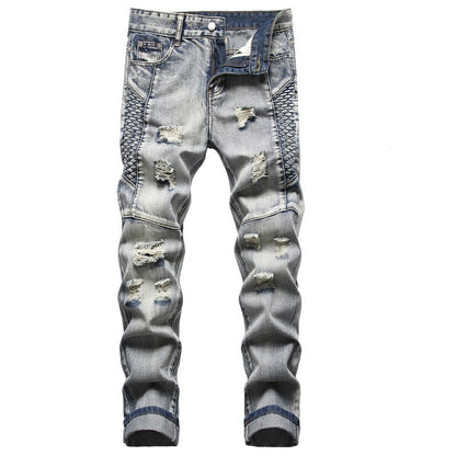 Jean de hombre con bordados especiales y rotos