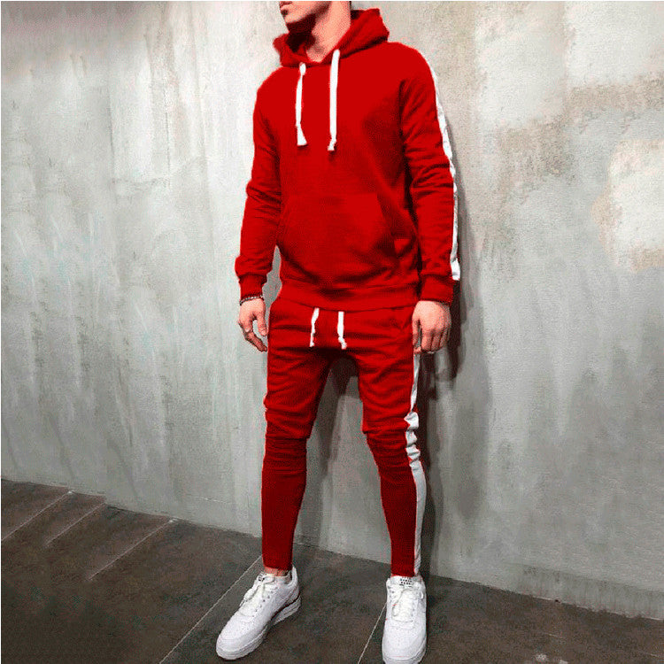Chándal con capucha y diseño de rayas 